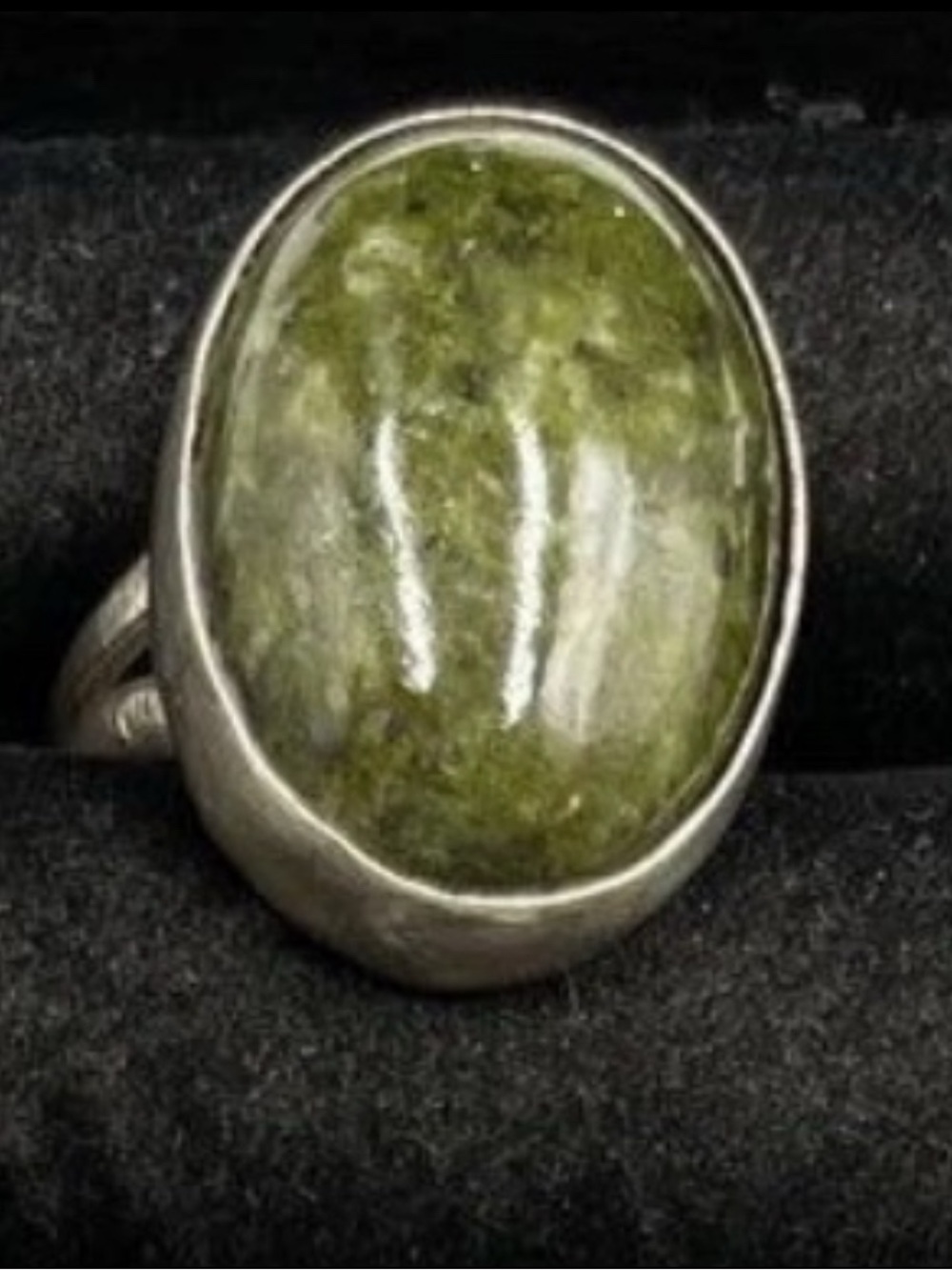 Vintage Sterling Silver Green Oval Statement Ring Sz 7.75